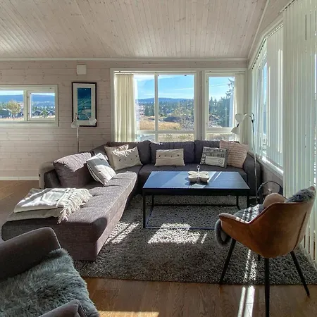 3 Bedroom Cozy In *