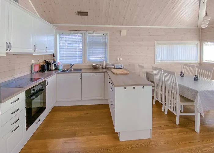 3 Bedroom Cozy In Сasa de vacaciones *